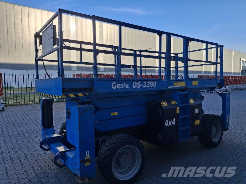 Genie GS-3390 RT 剪叉式升降机