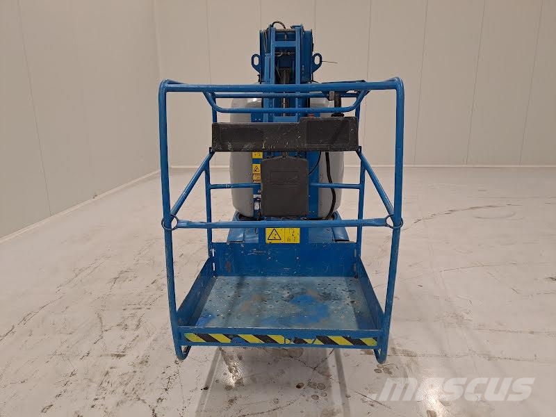 Genie GR-26J رافعات السارية الرأسية