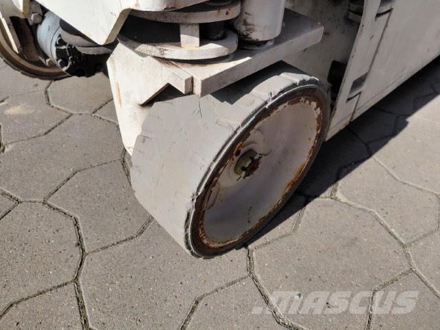 Genie GS-1532 رافعات مقصية الشكل