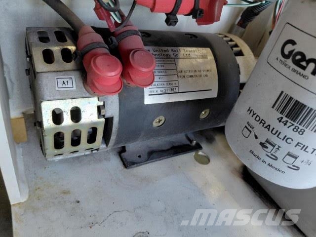 Genie GS-1532 رافعات مقصية الشكل