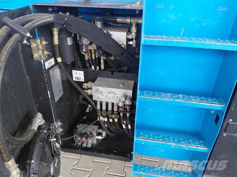 Genie GS-3390 RT Scheren-Arbeitsbühnen