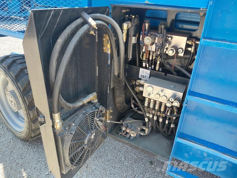 Genie GS-3390 RT Ножничные подъемники