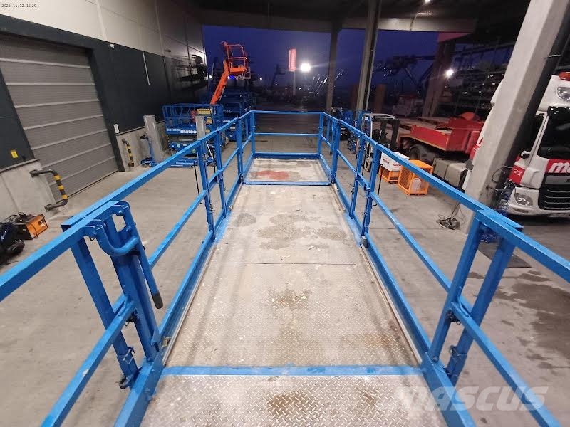 Genie GS-3390 RT Ножничные подъемники