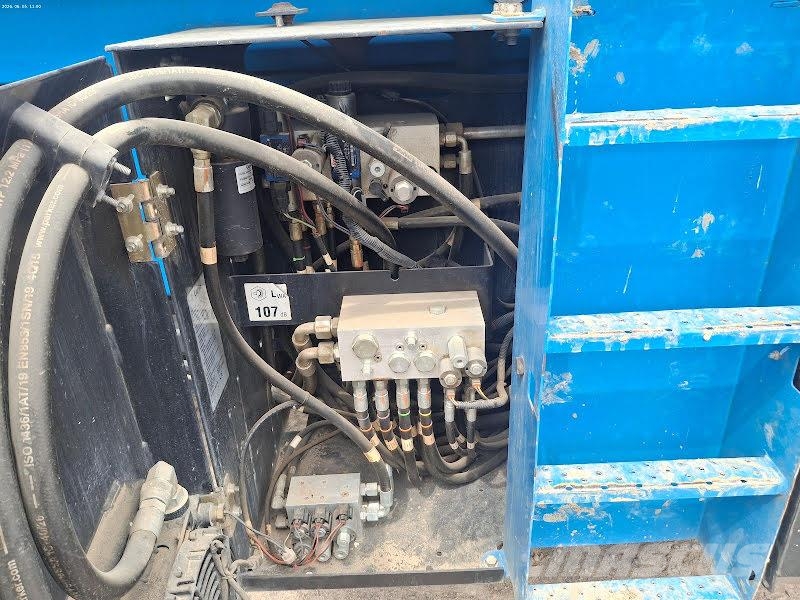 Genie GS-3390 RT Škarjaste dvižne ploščadi