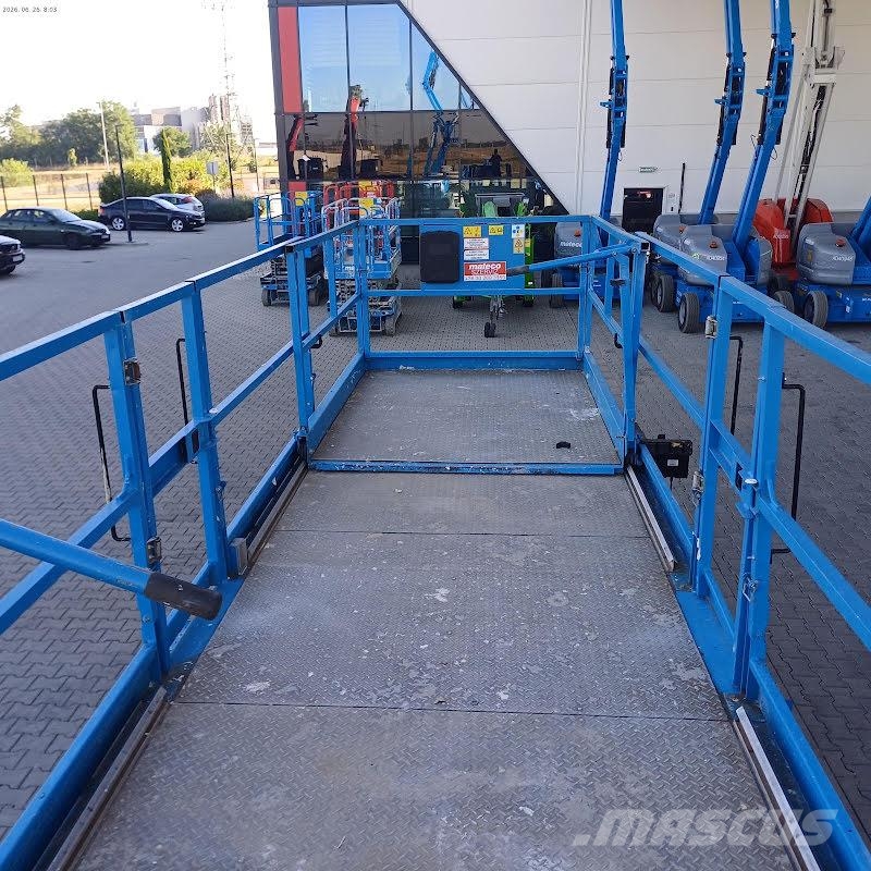Genie GS-3390 RT Škarjaste dvižne ploščadi