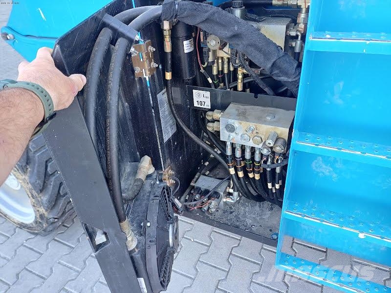 Genie GS-3390 RT Škarjaste dvižne ploščadi
