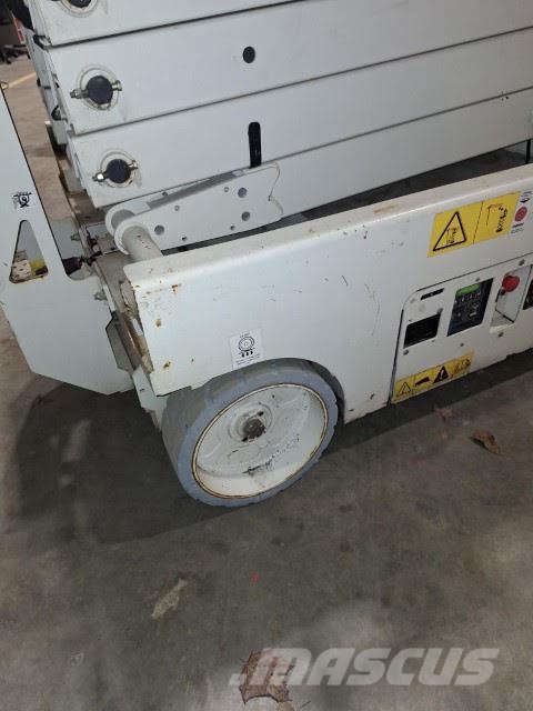 Genie GS-4047 Scheren-Arbeitsbühnen