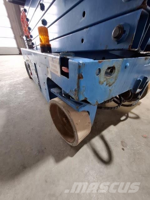 Genie GS-4047 剪式升降機