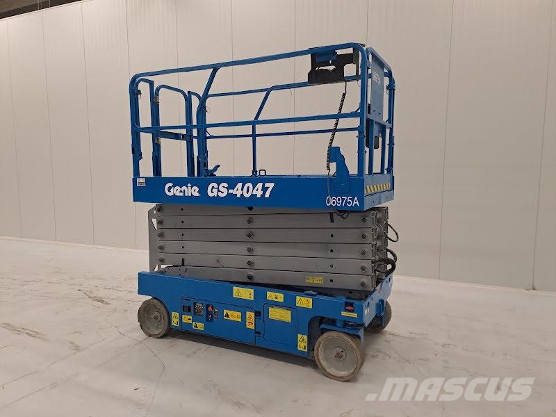 Genie GS-4047 Scissor lifts