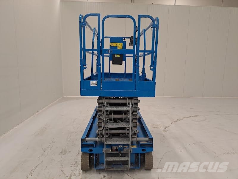 Genie GS-4047 Scissor lifts