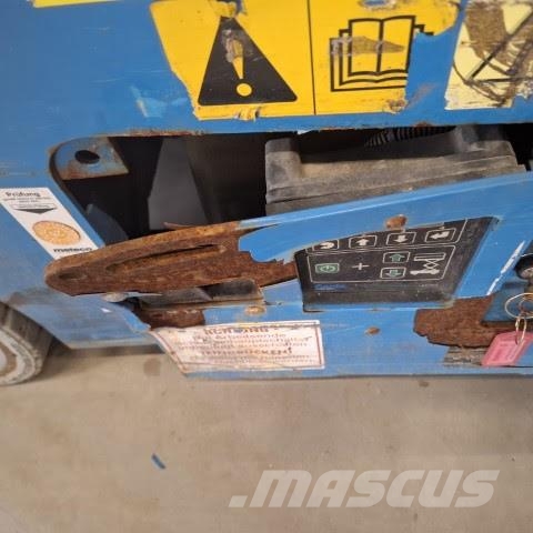Genie GS-4047 رافعات مقصية الشكل
