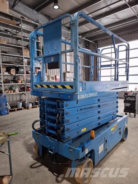 Genie GS-4047 剪式升降機