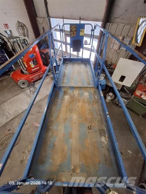 Genie GS-4047 Scheren-Arbeitsbühnen