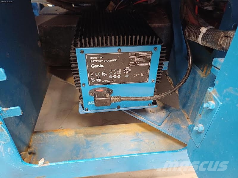 Genie GS-4047 Nůžková zvedací plošina