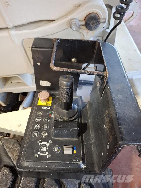 Genie GS-4390 RT Platforme foarfeca