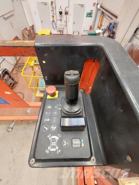 Genie GS-4390 RT Žirkliniai keltuvai