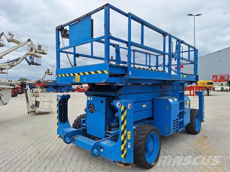 Genie GS-4390 RT Scheren-Arbeitsbühnen
