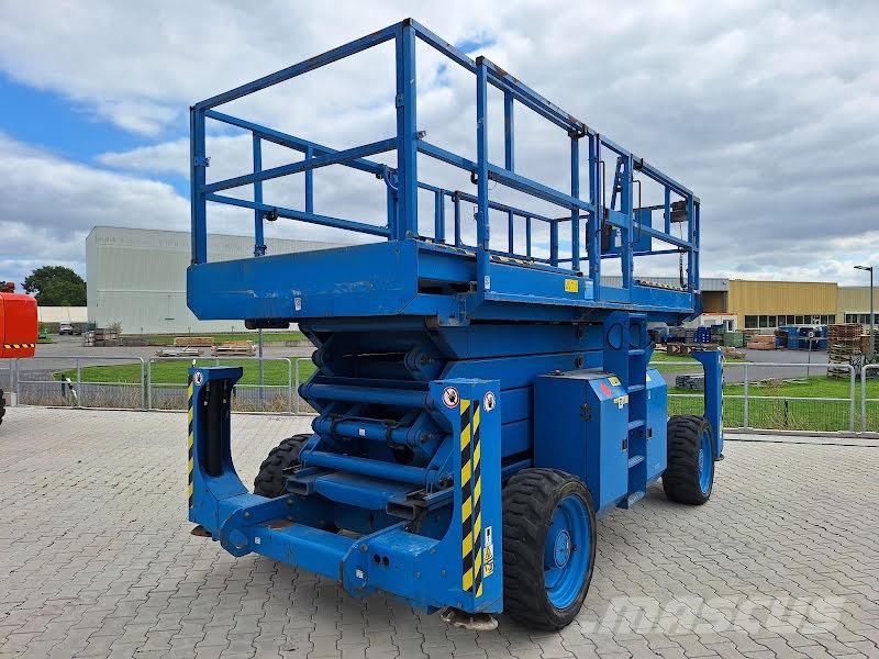 Genie GS-4390 RT Scheren-Arbeitsbühnen