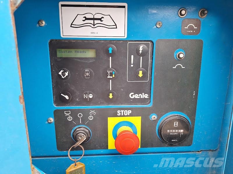 Genie GS-4390 RT Scheren-Arbeitsbühnen