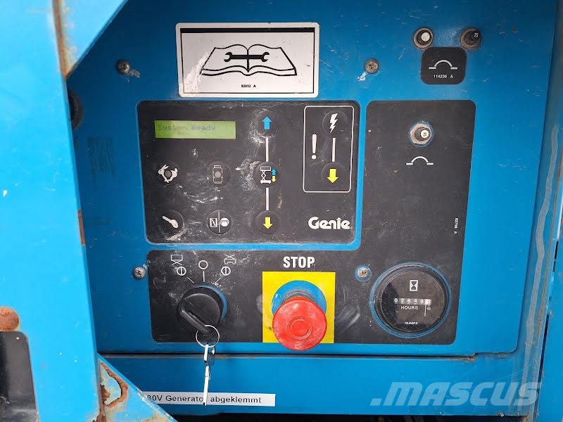 Genie GS-4390 RT Ollós emelők