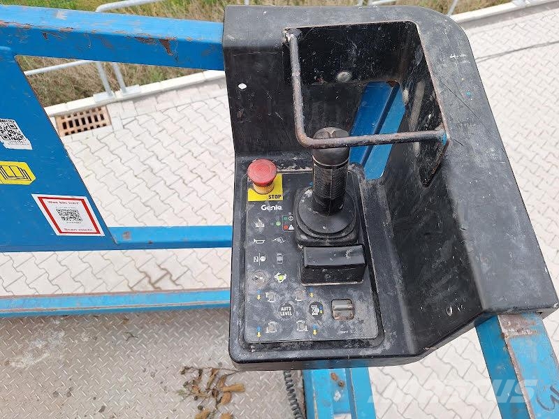 Genie GS-4390 RT Ollós emelők