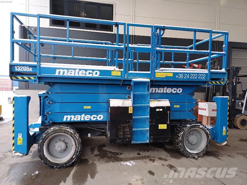 Genie GS-4390 RT Scissor lifts