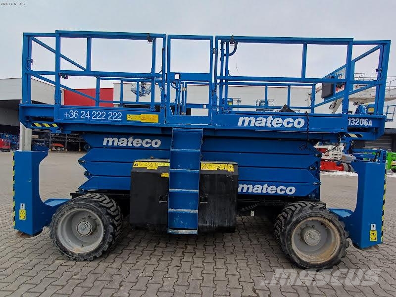 Genie GS-4390 RT Scissor lifts