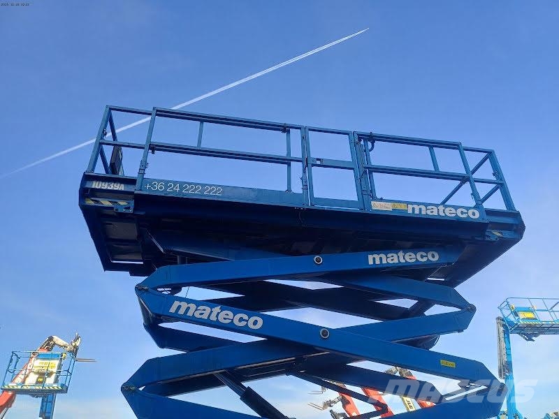 Genie GS-4390 RT Scissor lifts