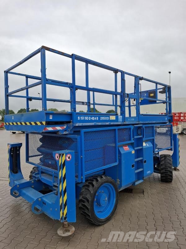 Genie GS-4390 RT Schaarhoogwerkers