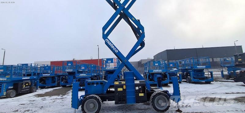 Genie GS-4390 RT Scissor lifts
