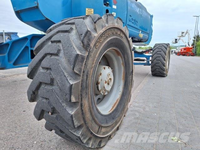 Genie Z-135/70 관절형 전동이동 리프트