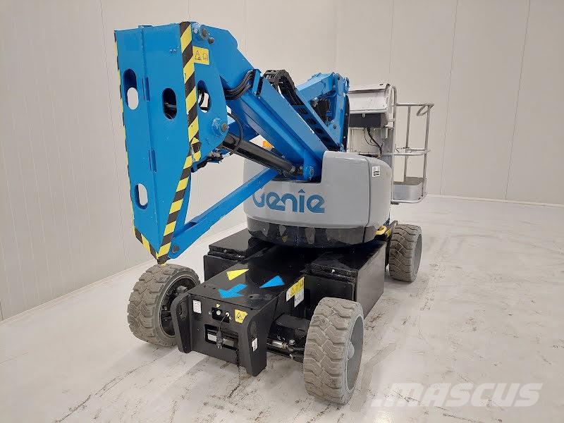 Genie Z-33/18 Iseliikuvad poomtõstukid