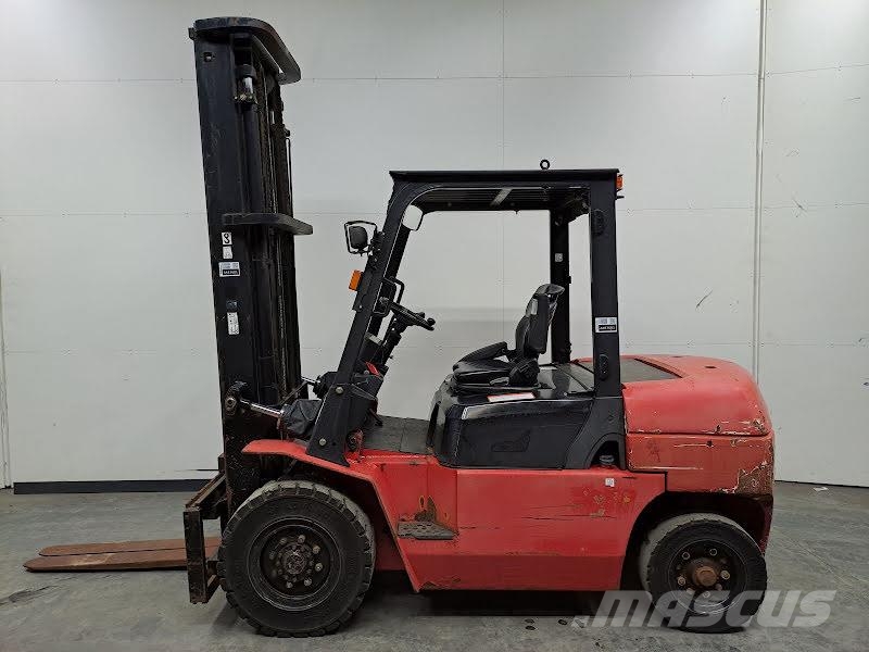 Hangcha CPCD40-RW35 Dīzeļa autoiekrāvēji