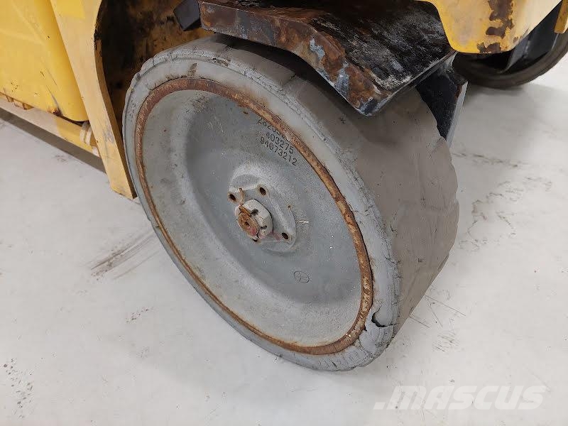 Haulotte COMPACT 14 Piattaforme a pantografo