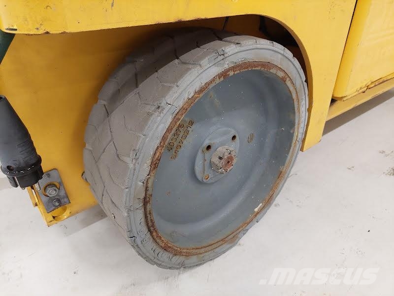 Haulotte COMPACT 14 Käärtõstukid