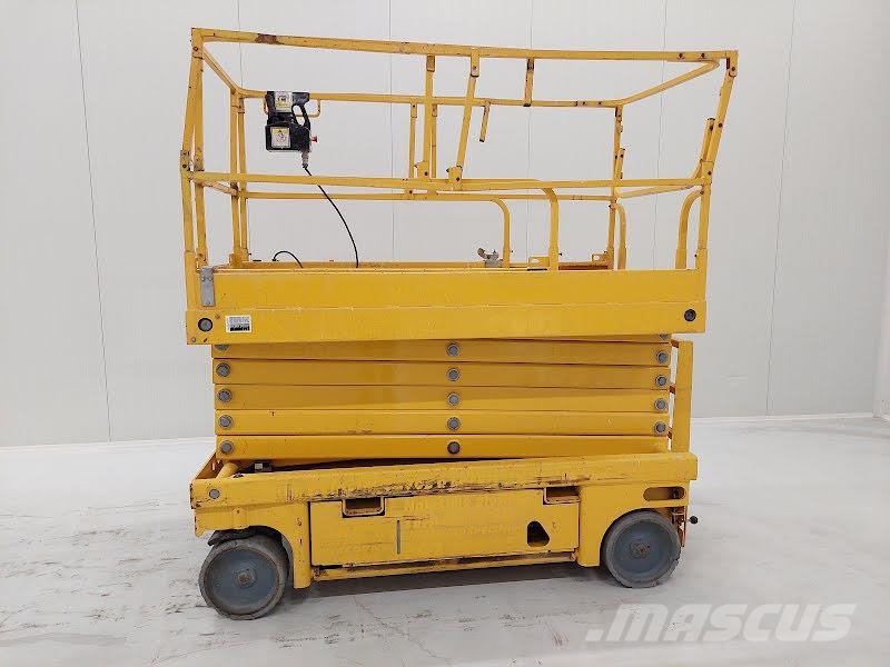 Haulotte COMPACT 14 Scheren-Arbeitsbühnen