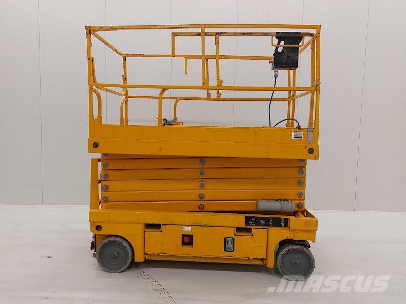 Haulotte COMPACT 14 Scheren-Arbeitsbühnen