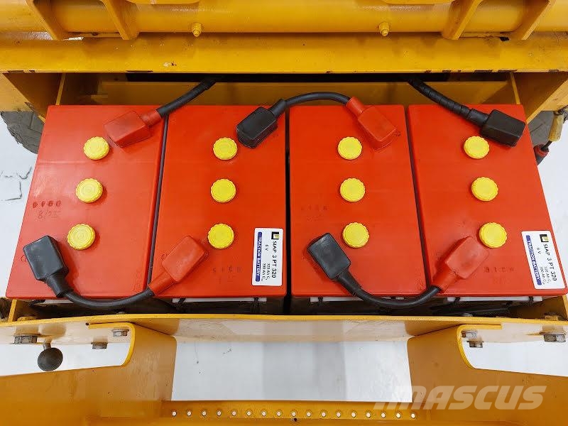 Haulotte COMPACT 14 Scheren-Arbeitsbühnen