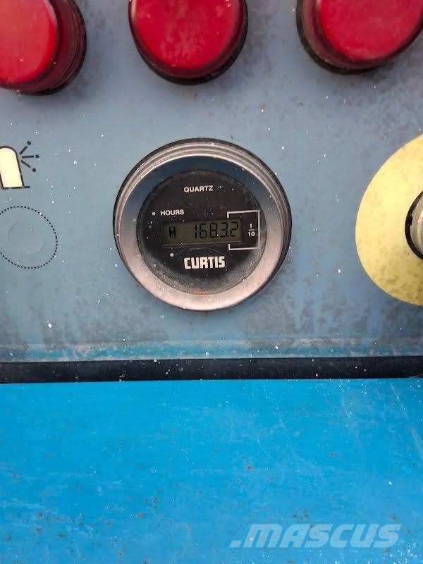 Haulotte COMPACT 12 DX Ollós emelők