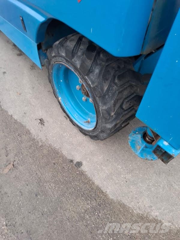 Haulotte COMPACT 12 DX Ollós emelők