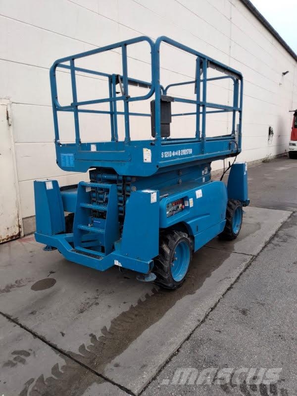 Haulotte COMPACT 12 DX Ollós emelők