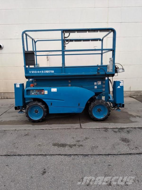 Haulotte COMPACT 12 DX Ollós emelők