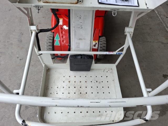 Haulotte STAR 10 Vertikalūs stiebiniai keltuvai