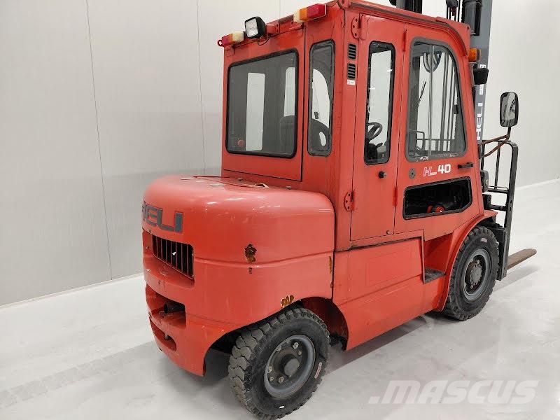 Heli CPCD40 Dīzeļa autoiekrāvēji