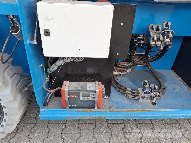 Holland Lift HL-160 E20 Elevadores de tesoura