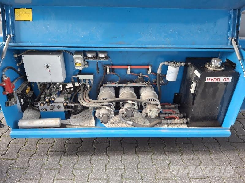 Holland Lift HL-160 E24 Šķerveida pacēlāji