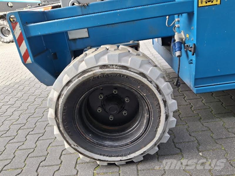 Holland Lift HL-160 E24 Šķerveida pacēlāji