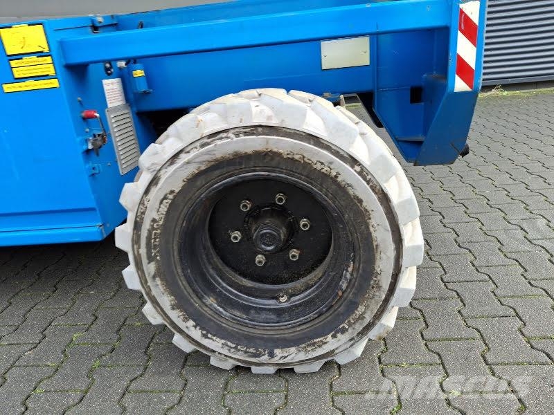 Holland Lift HL-160 E24 Šķerveida pacēlāji