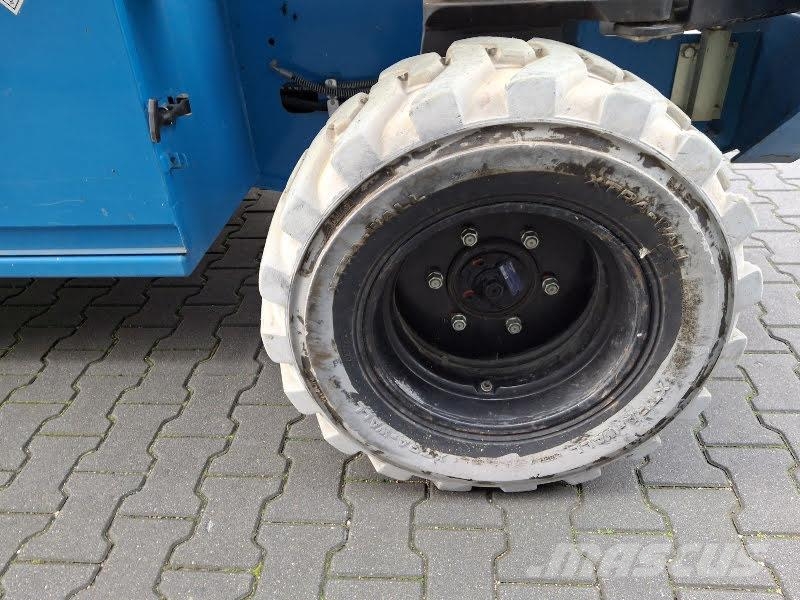 Holland Lift HL-160 E24 Šķerveida pacēlāji