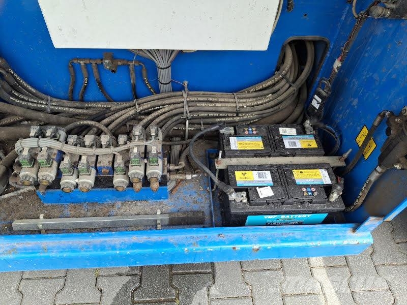 Holland Lift T-210DL25 4WD/P/N Elevadores de tesoura